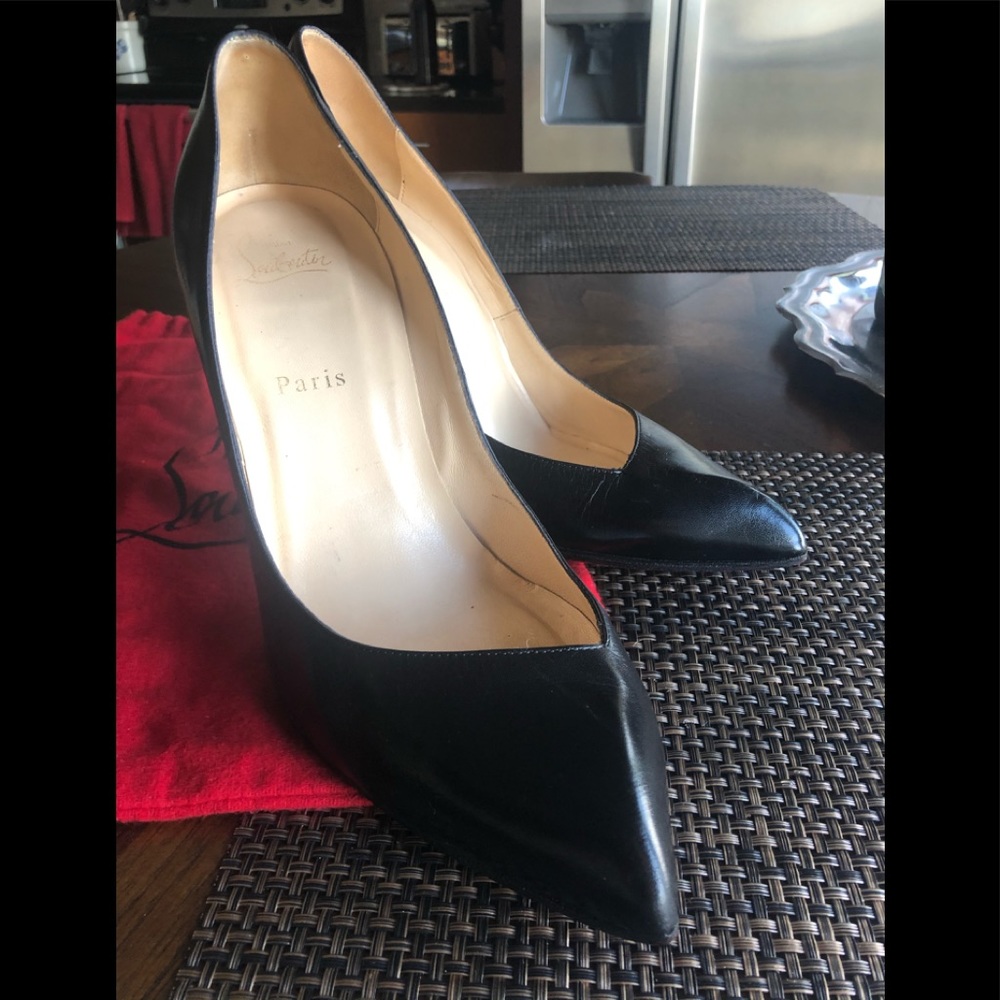 Christian Louboutin 100 mm black pump